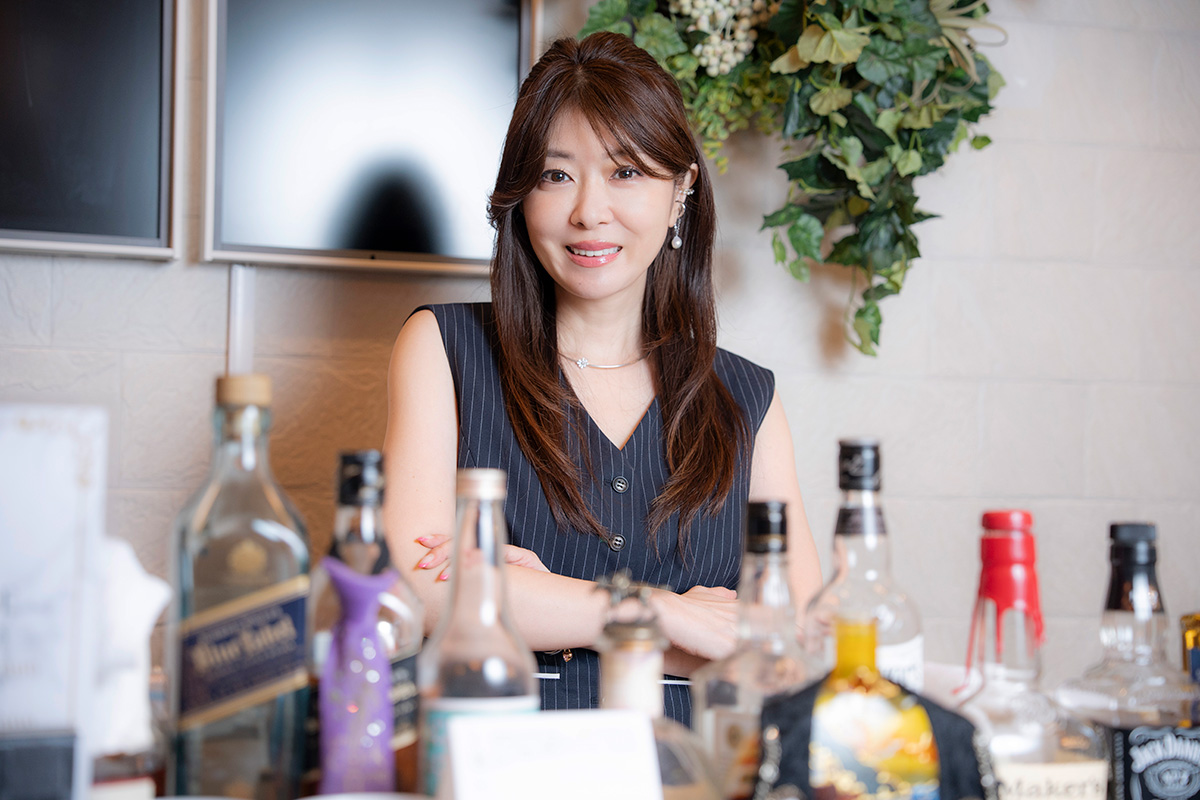 バー「YABEKE」のオープンが転機となった【写真：増田美咲】