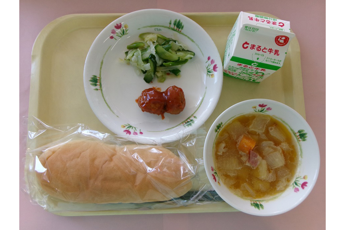 賛否が起きた砺波市の学校給食【写真：砺波市公式Xより】