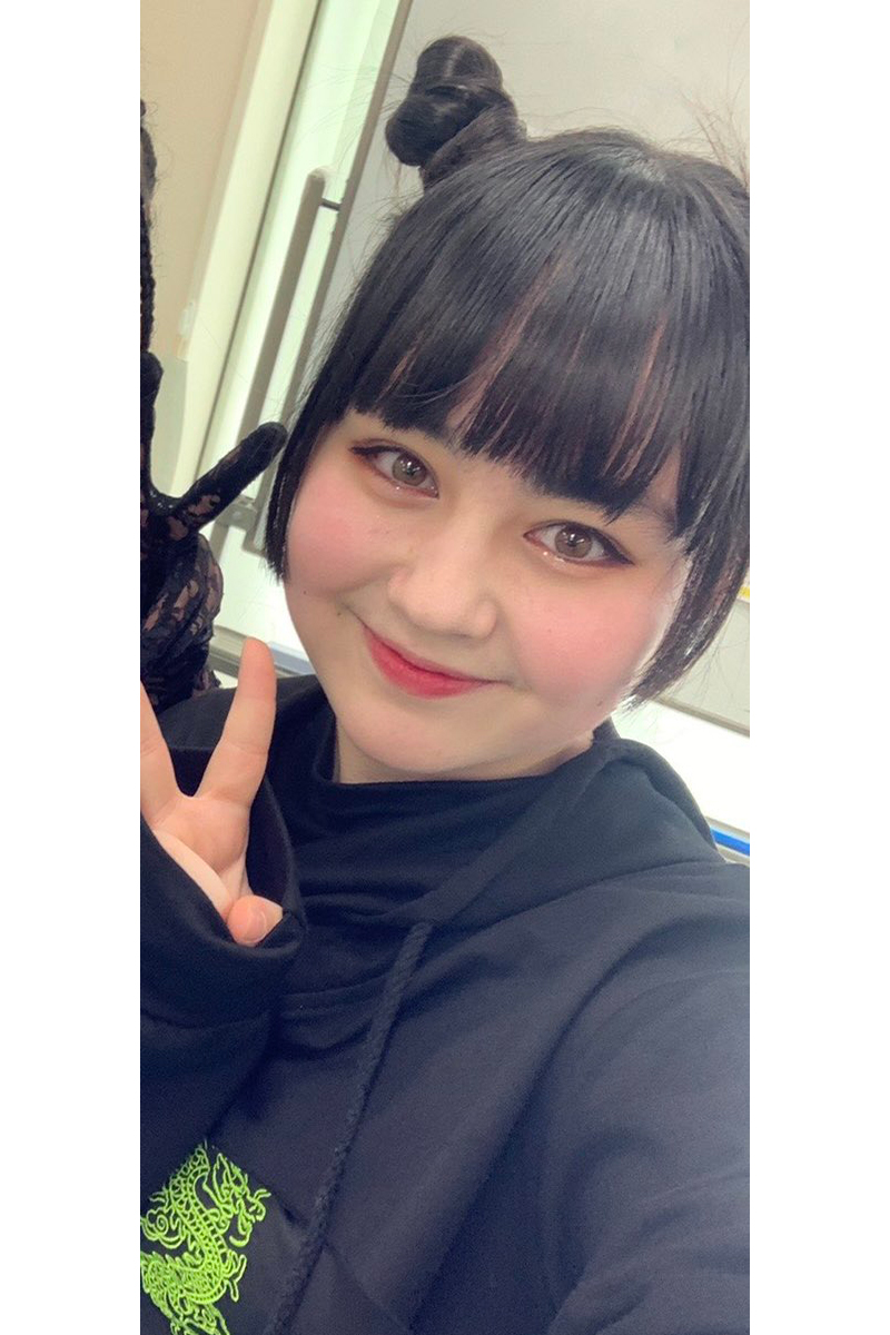 ダイエット前のLIT MOON・白鳥沙南【写真:X(@shiratorisana05)より】
