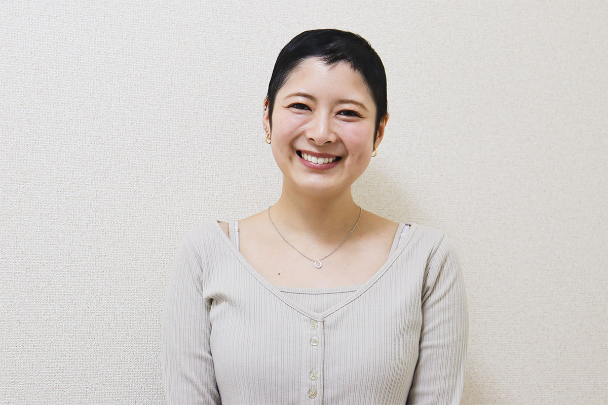 退院後は仕事復帰を果たしている【写真：ENCOUNT編集部】