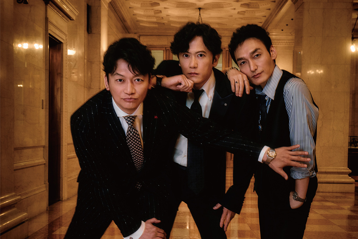 稲垣吾郎＆草彅剛＆香取慎吾、2027年卓上カレンダーが発売　ホテルで過ごす3人のさまざまな姿