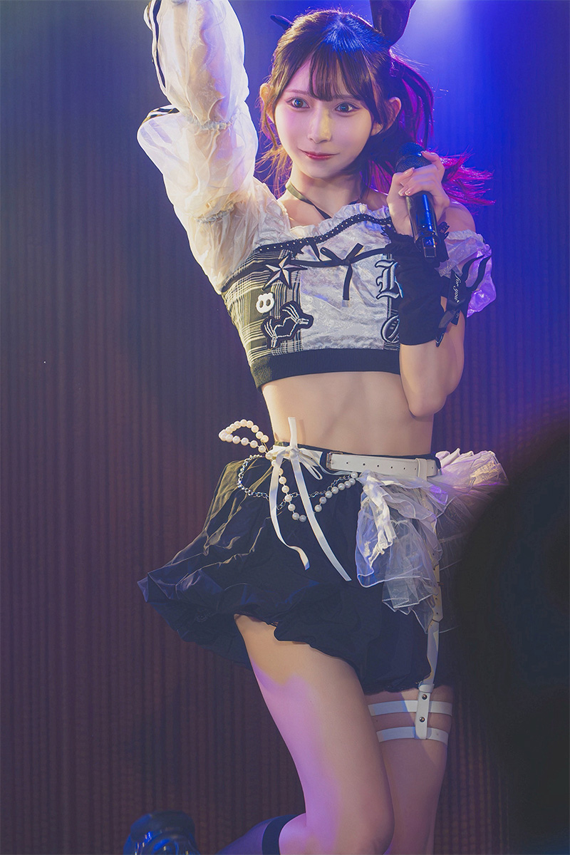 キングサリの日女白りこ【写真：X（＠kingsari_riko）より】
