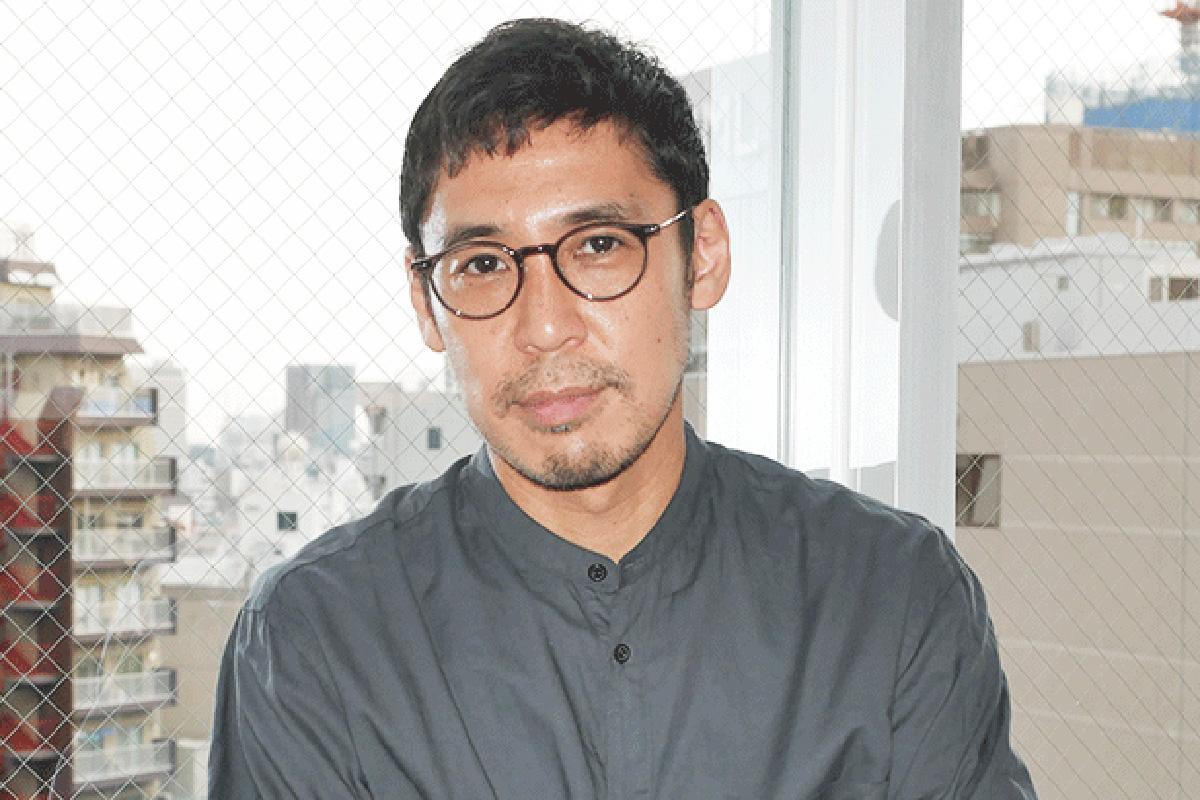 『VIVANT』悪役俳優、“別人級”の激変ぶりにネット驚き「全く違う」「お髭で誰か分からないw」